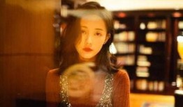 女主很癫爆料娱乐圈的小说,女主的疯狂爆料之旅