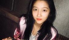 娱乐圈吃瓜爆料关晓彤微博,吃瓜群众纷纷热议