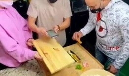 情感爆料美食视频,揭秘美食视频背后的感人故事