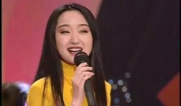 周群爆料自己的后代视频,温馨家庭生活片段引网友热议